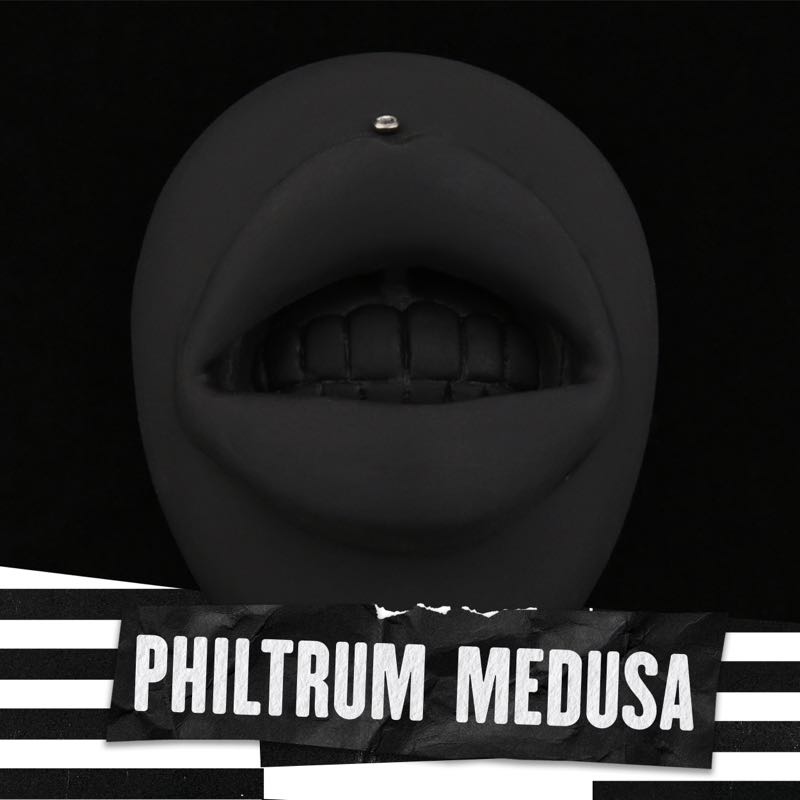 Philtrum Piercing (Medusa)