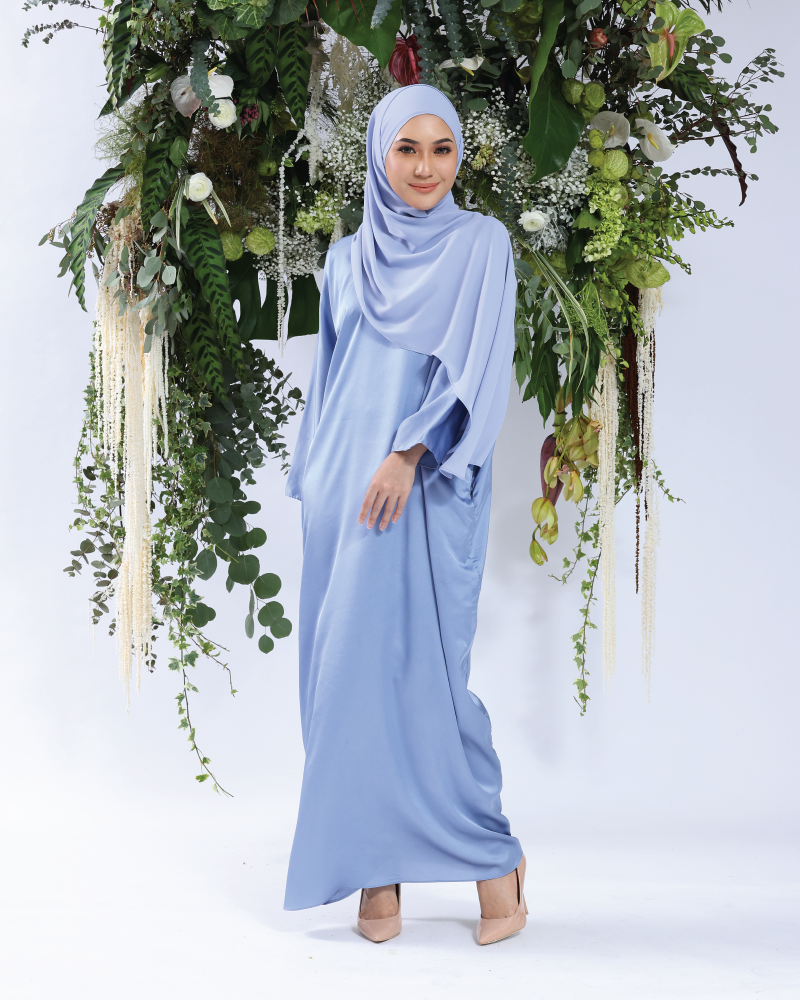 Baju kaftan moden