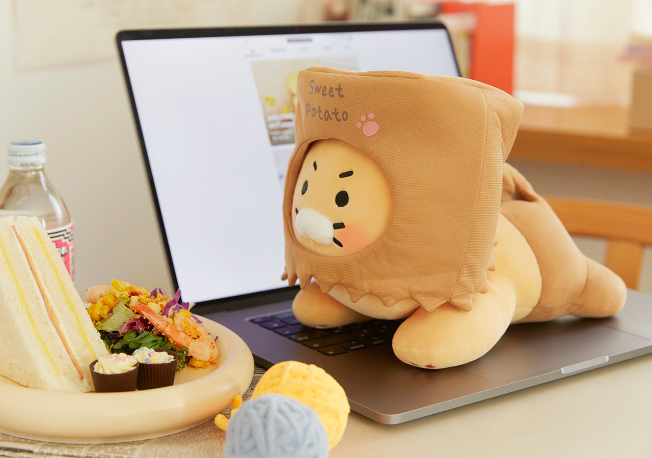 Kakao Friends Choonsik Pillow with moving tail