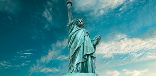 Image De Paris à New York : La Statue de la Liberté, symbole du rêve américain