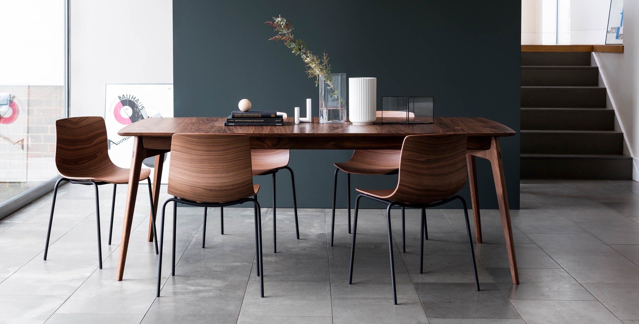 Modern Dining Room Table with Wooden Furniture