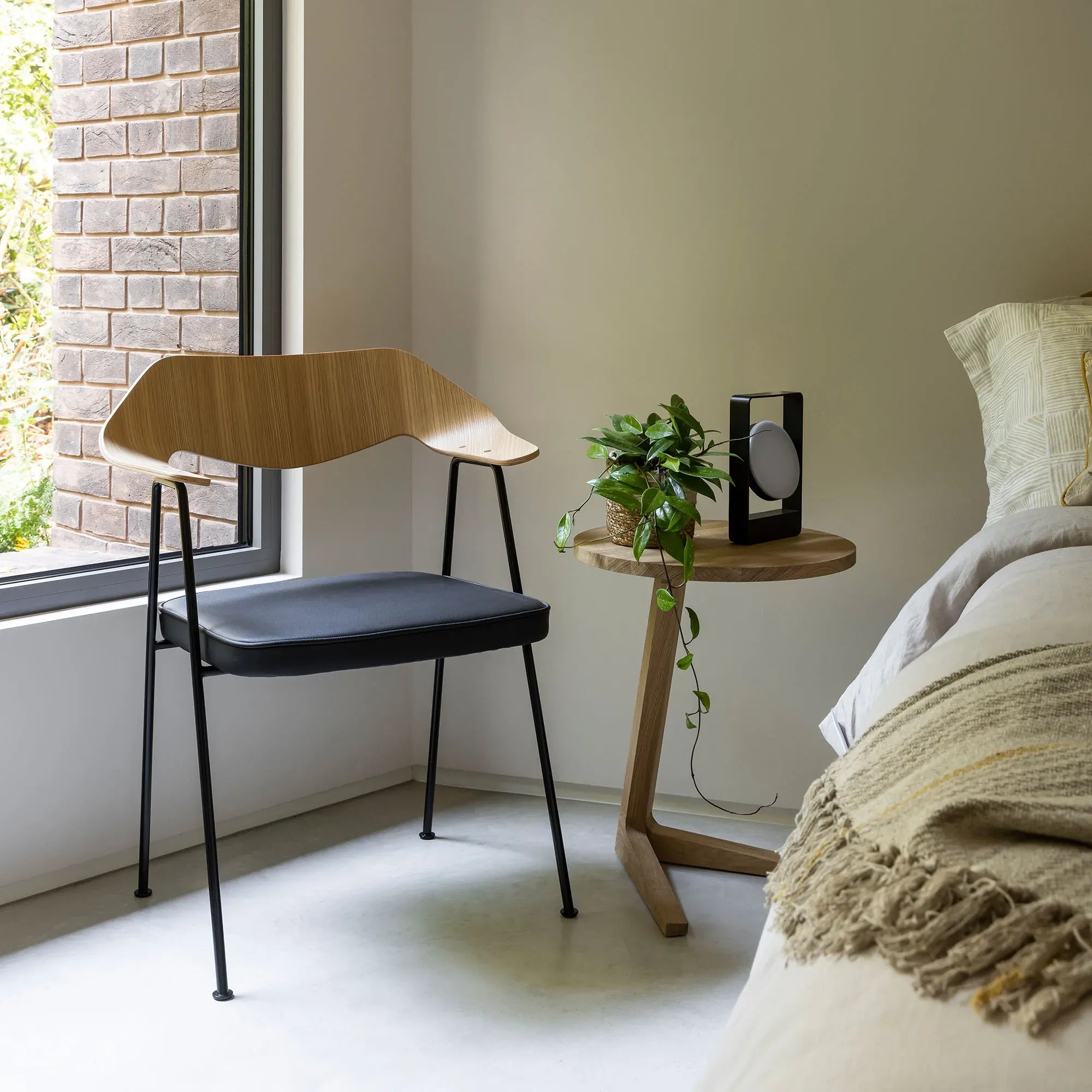 Cross Side Table in oak