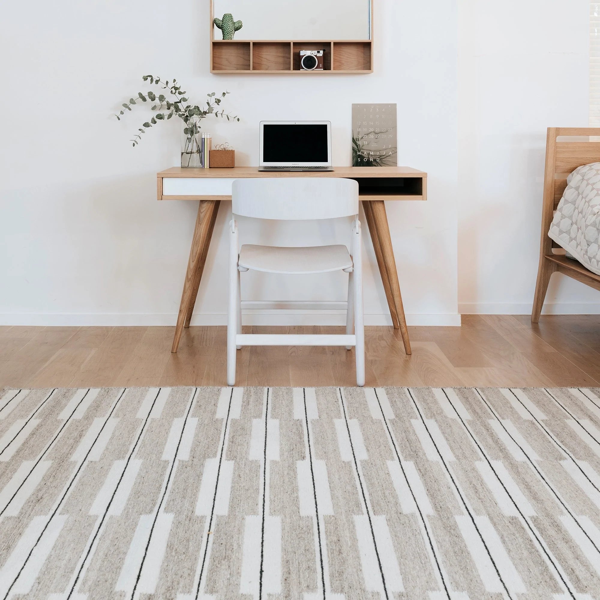 Spindle Rug in warm grey