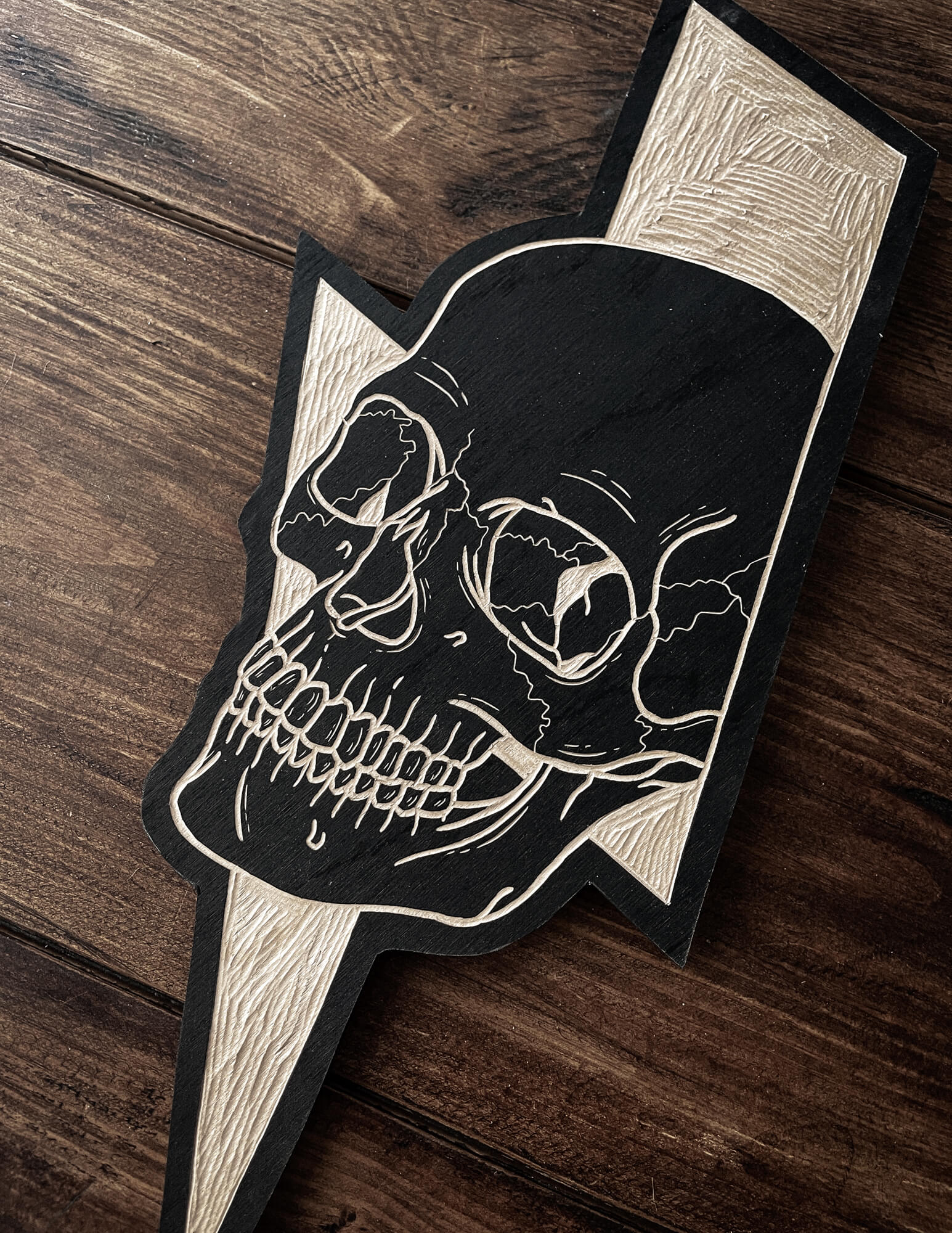 Skull Lightning Bolt Woodcut – Savannah's Woodcuts