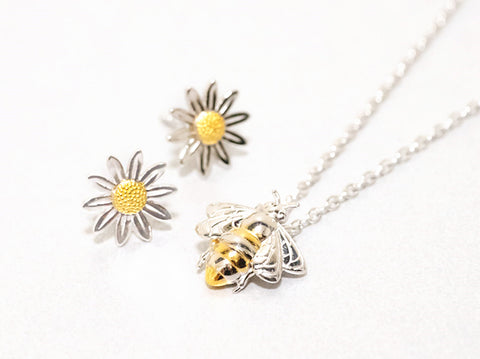 Daisy and Bee Collection | The Village Goldsmith