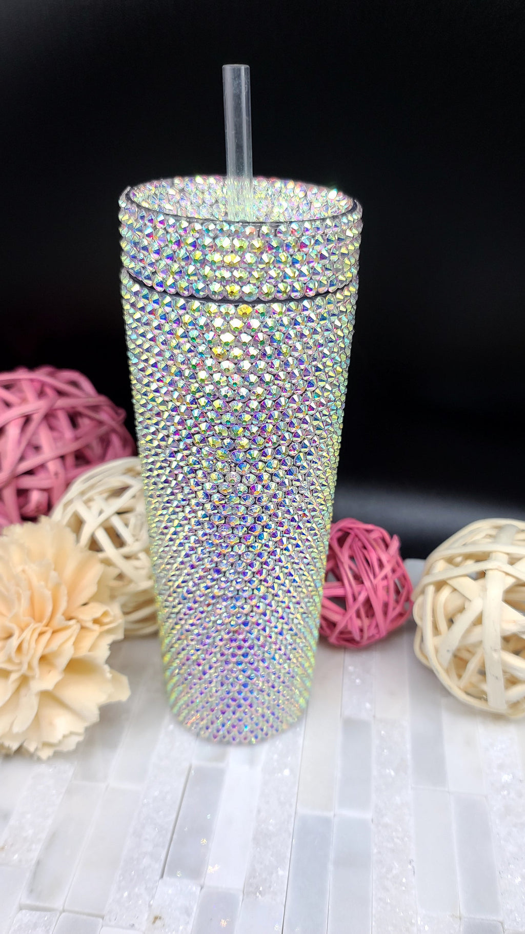 https://cdn.shopify.com/s/files/1/0515/4996/2414/products/BlingAcrylicTumbler_1024x.jpg?v=1619480179