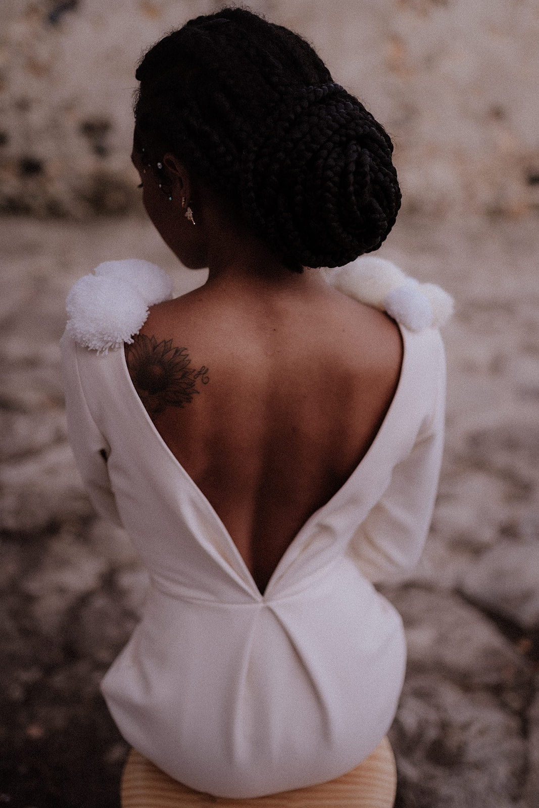 backless wedding dress