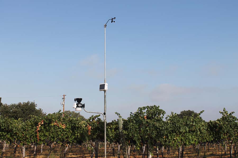 Station météo Davis Instruments France - CIMA TECHNOLOGIE est importateur  officiel des stations météorologique Vantage Pro 2.