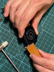 change apple watch strap-changing watch strap-replace watch strap