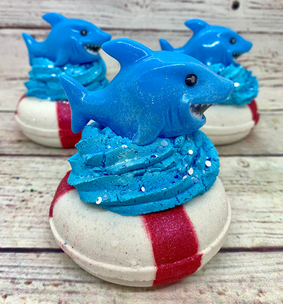 shark attack bath toy