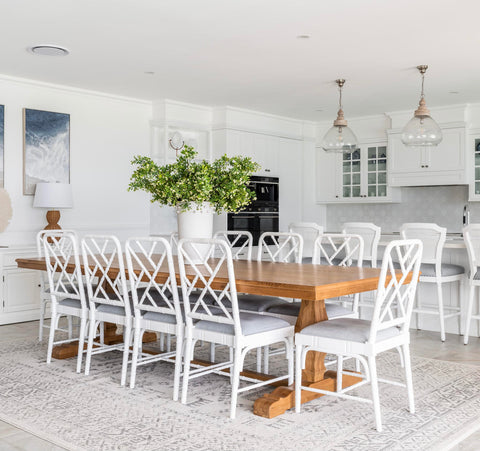 Hamptons Dining Room with Rug