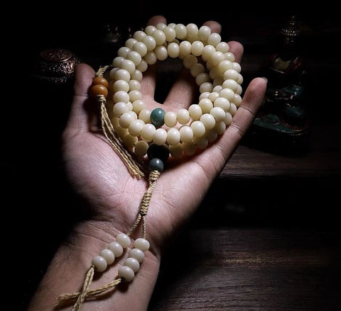 White Bodhi Seed 108 Mala Beads Vegan Buddha Bracelet / Necklace – MR.  LITTLE MONK