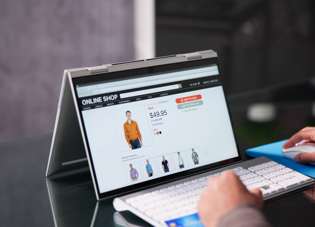 online fashion retail store image
