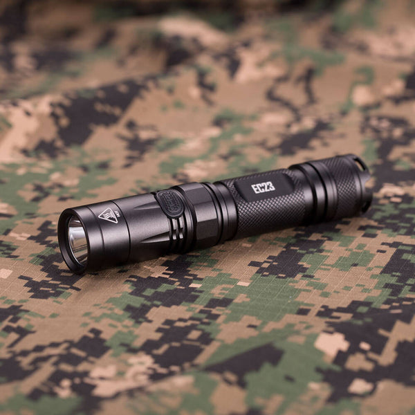 Latarka EDC Nitecore EC23