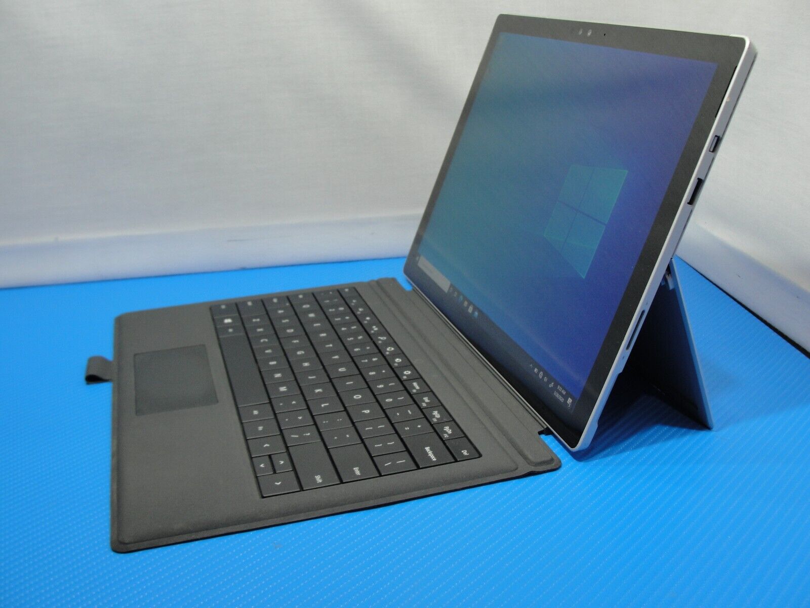 Microsoft Surface Pro 4 12.3