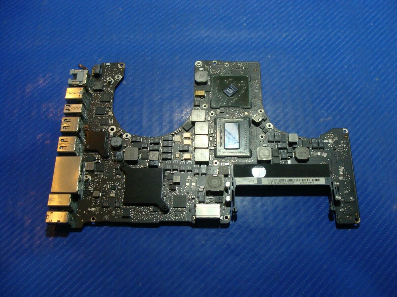 macbook pro a1286 logic board part no. 661-5850