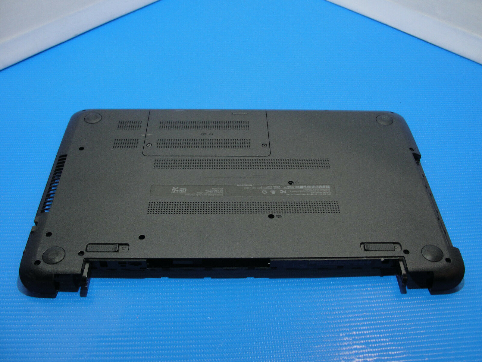 Genuine HP 15-f004dx 15.6" Laptop Bottom Case EAU9600201A C1-Z4-b4