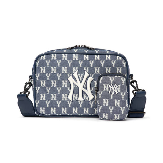 MLB, Bags, New York Yankees Leather Bifold Wallet