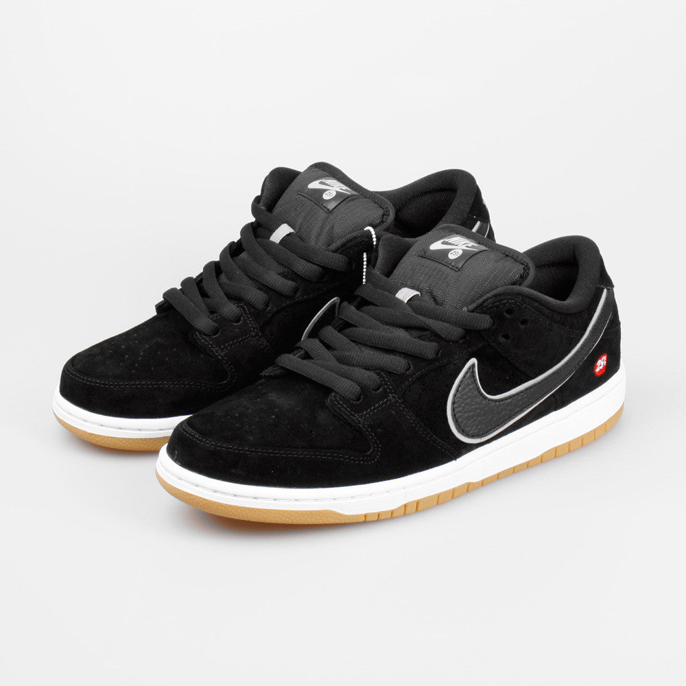 dunk low quartersnacks