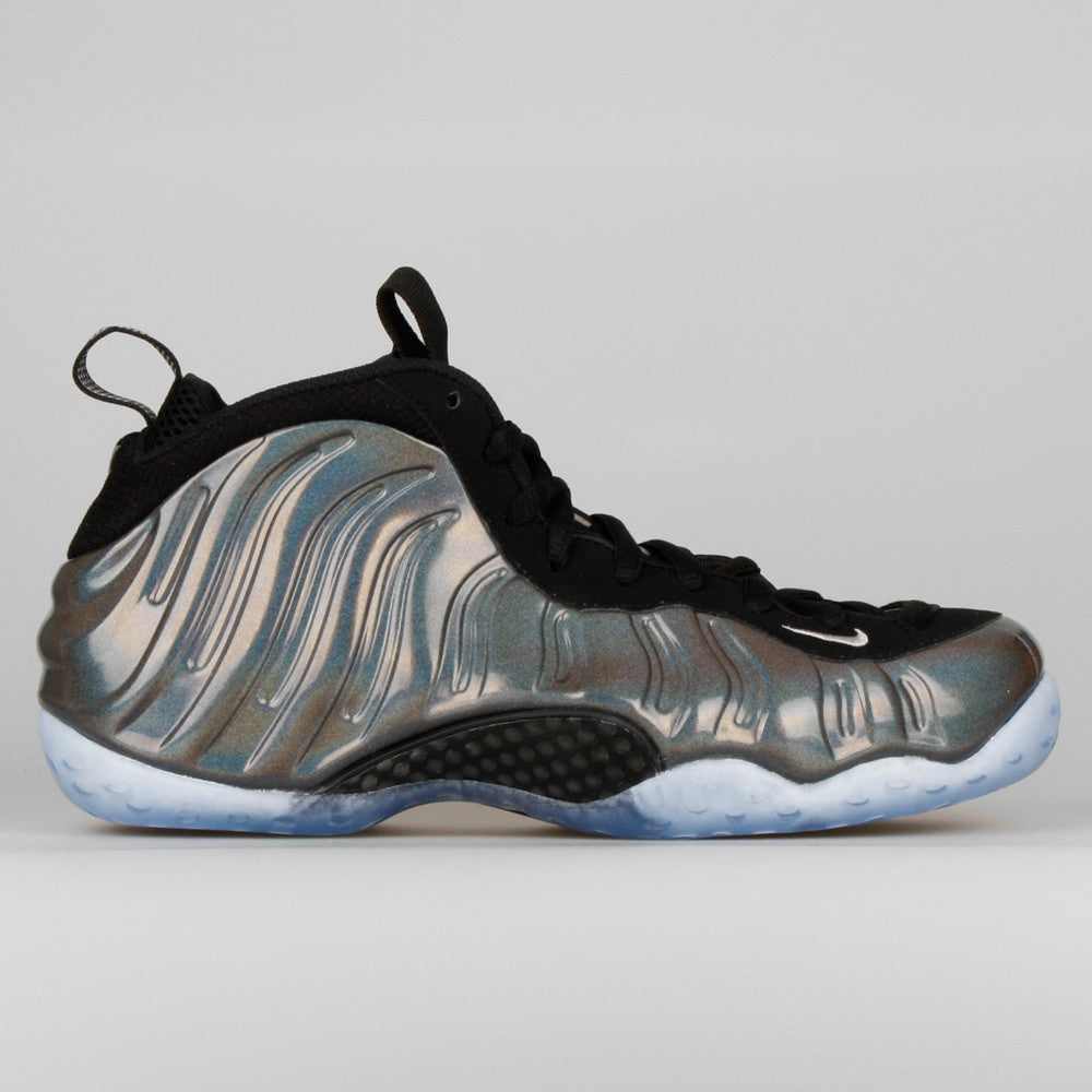 nike air foamposite one hologram