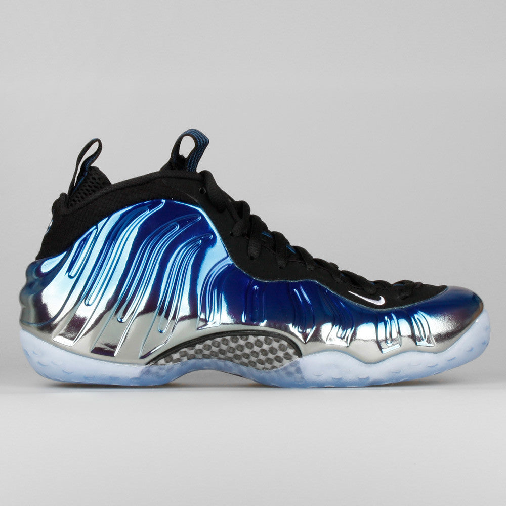 nike foamposite blue mirror