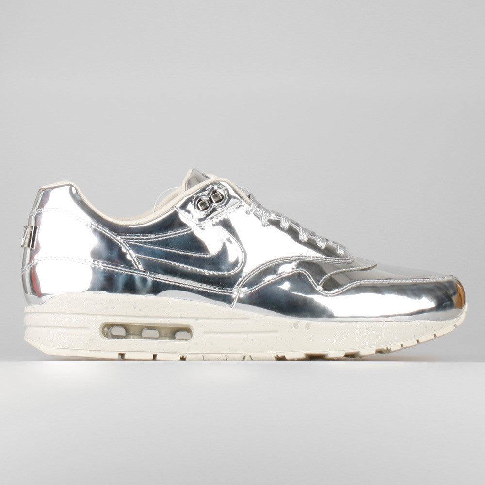 air max 1 liquid silver