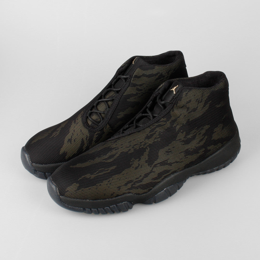 air jordan future black metallic gold