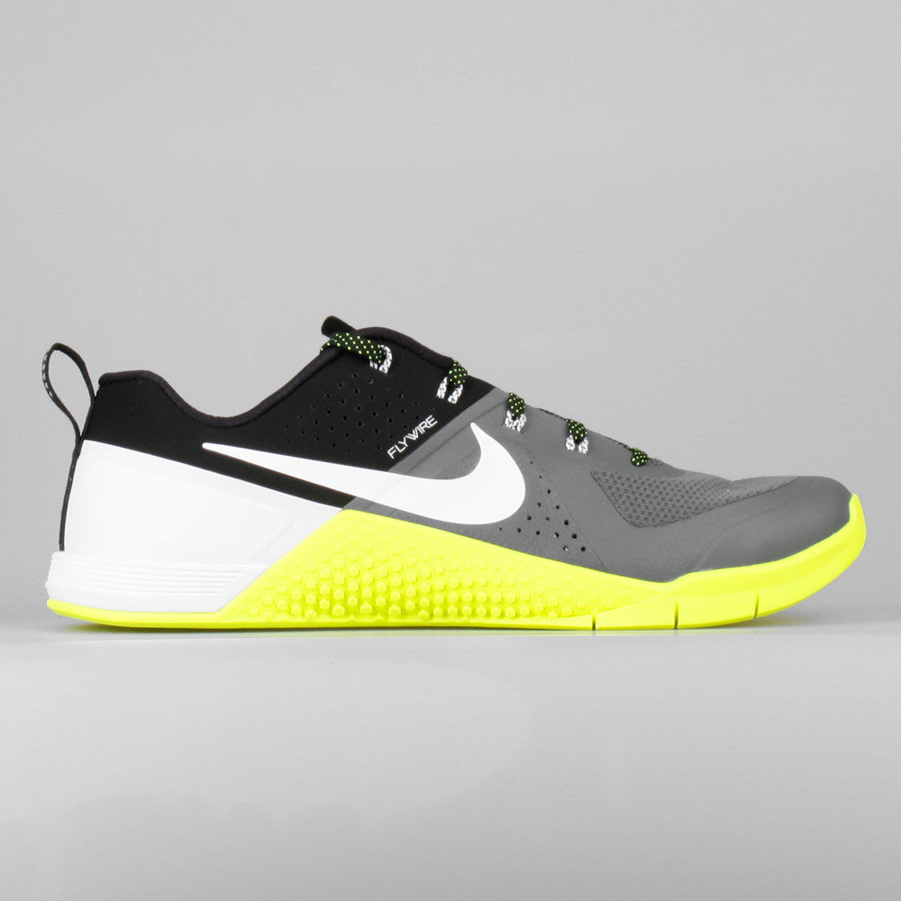 nike metcon 1 grey