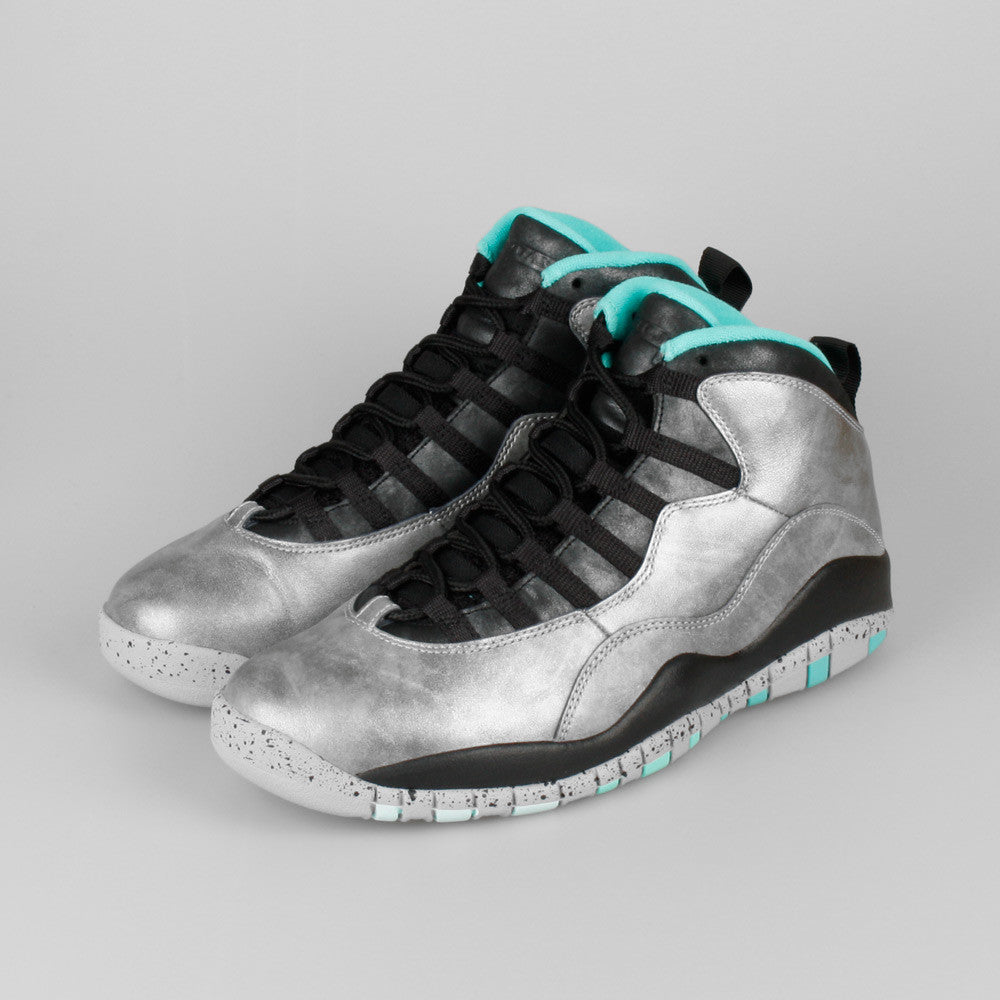 statue of liberty jordan 10