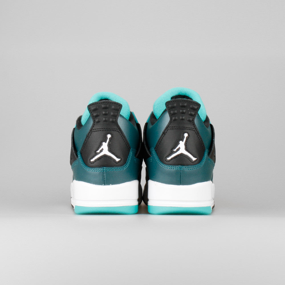 turquoise jordan 4