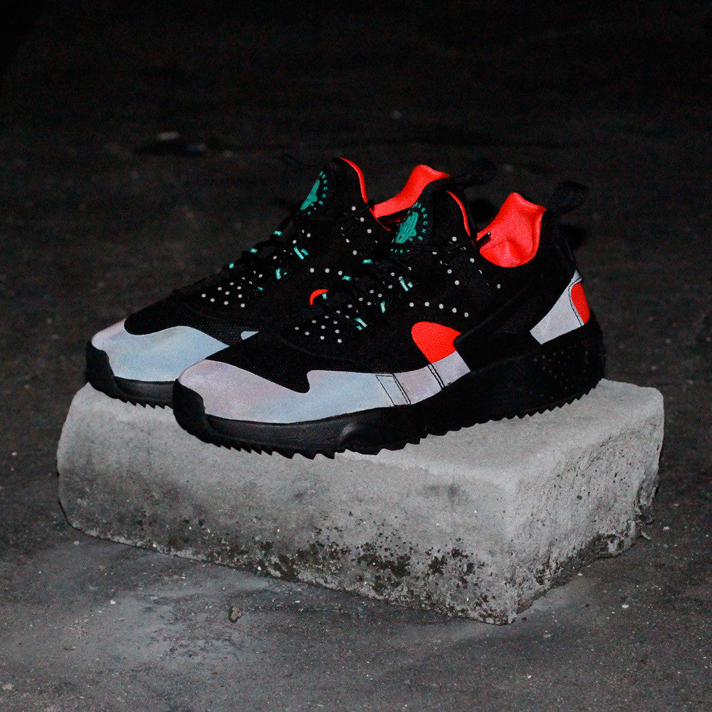 nike huarache holographic