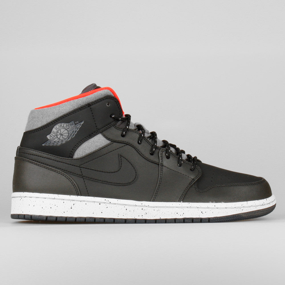 air jordan 1 mid black infrared