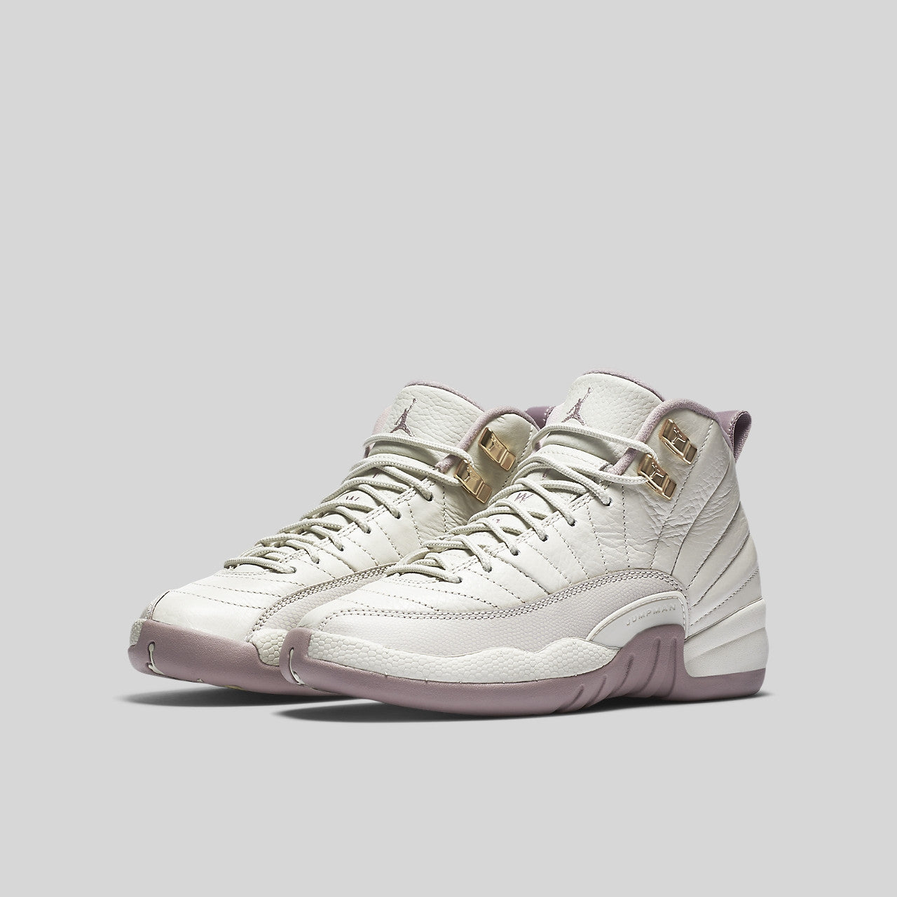 jordan 12 retro heiress plum fog