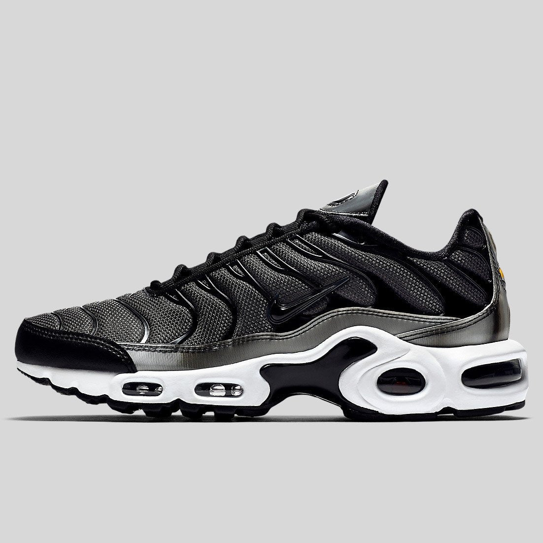 Nike Wmns Air Max Plus SE Black 