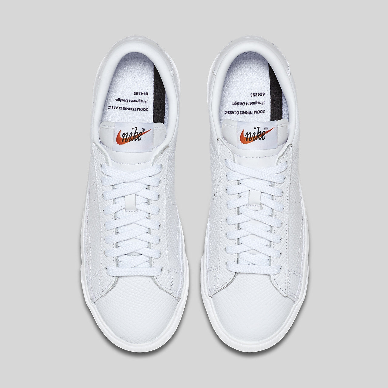 nike air zoom tennis classic