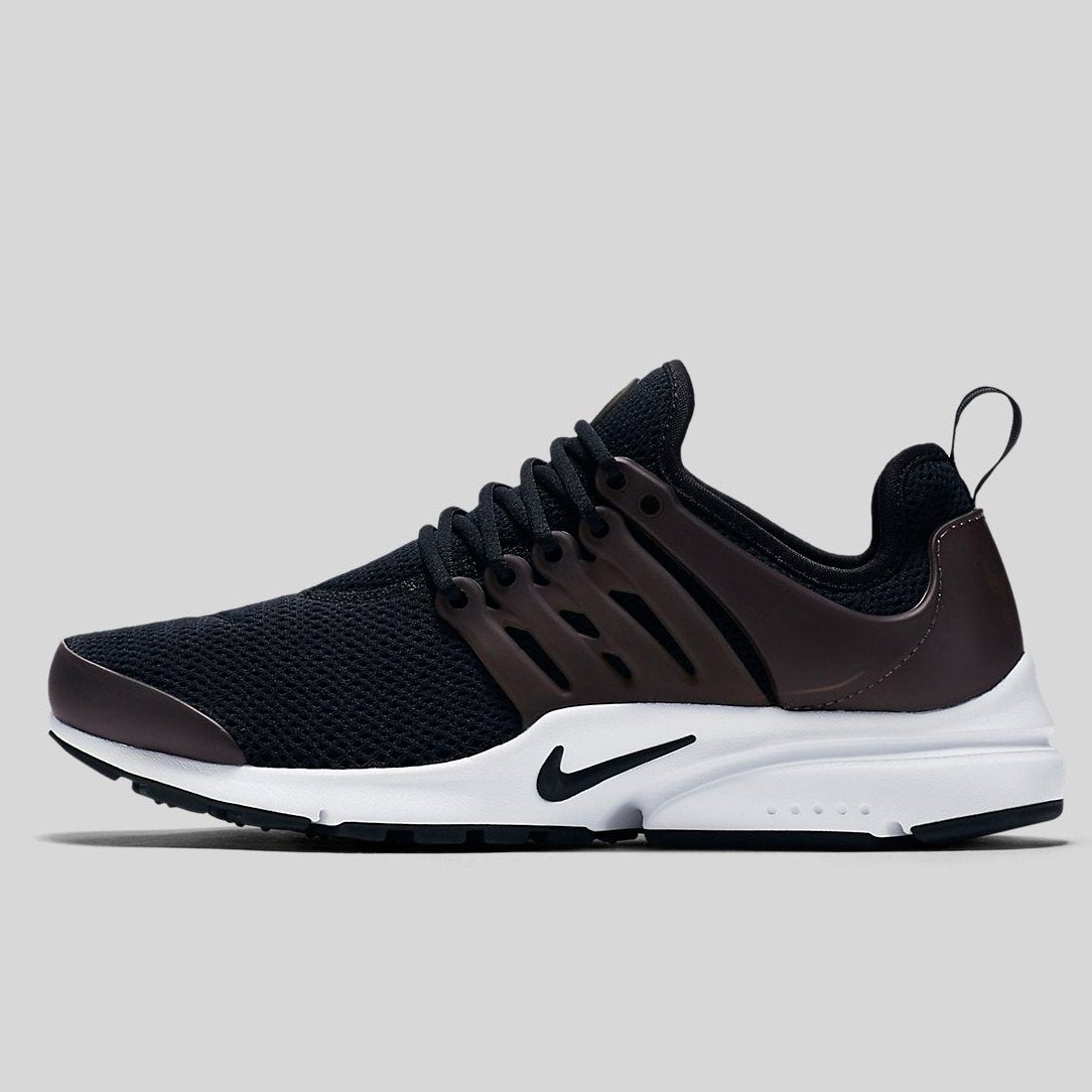 nike presto black white