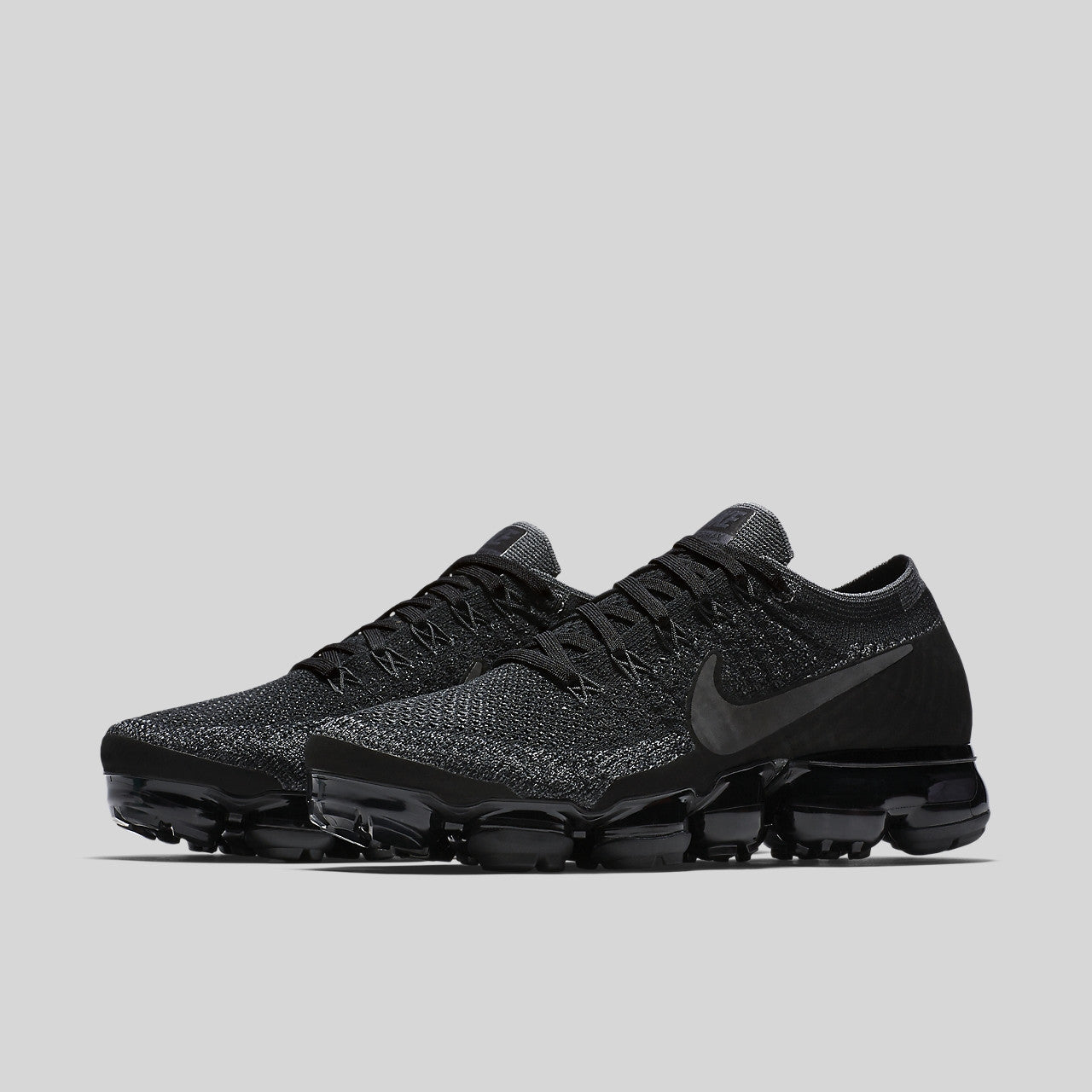 nike air vapormax flyknit all black