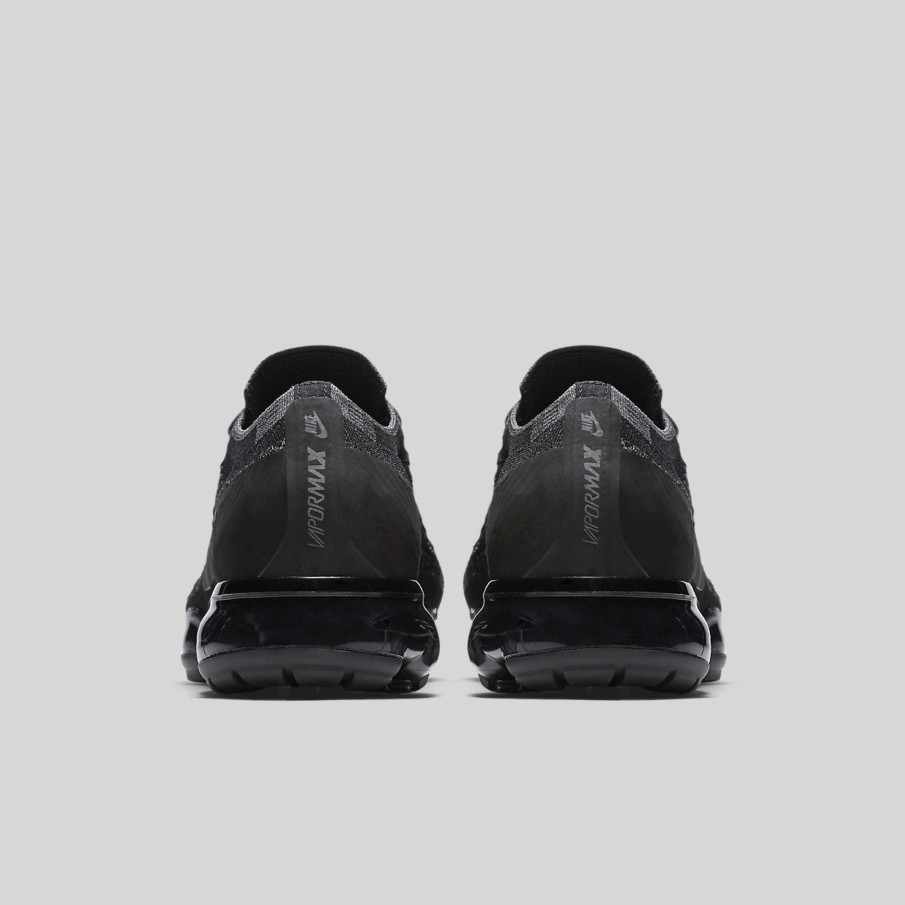 vapormax flyknit 1 triple black