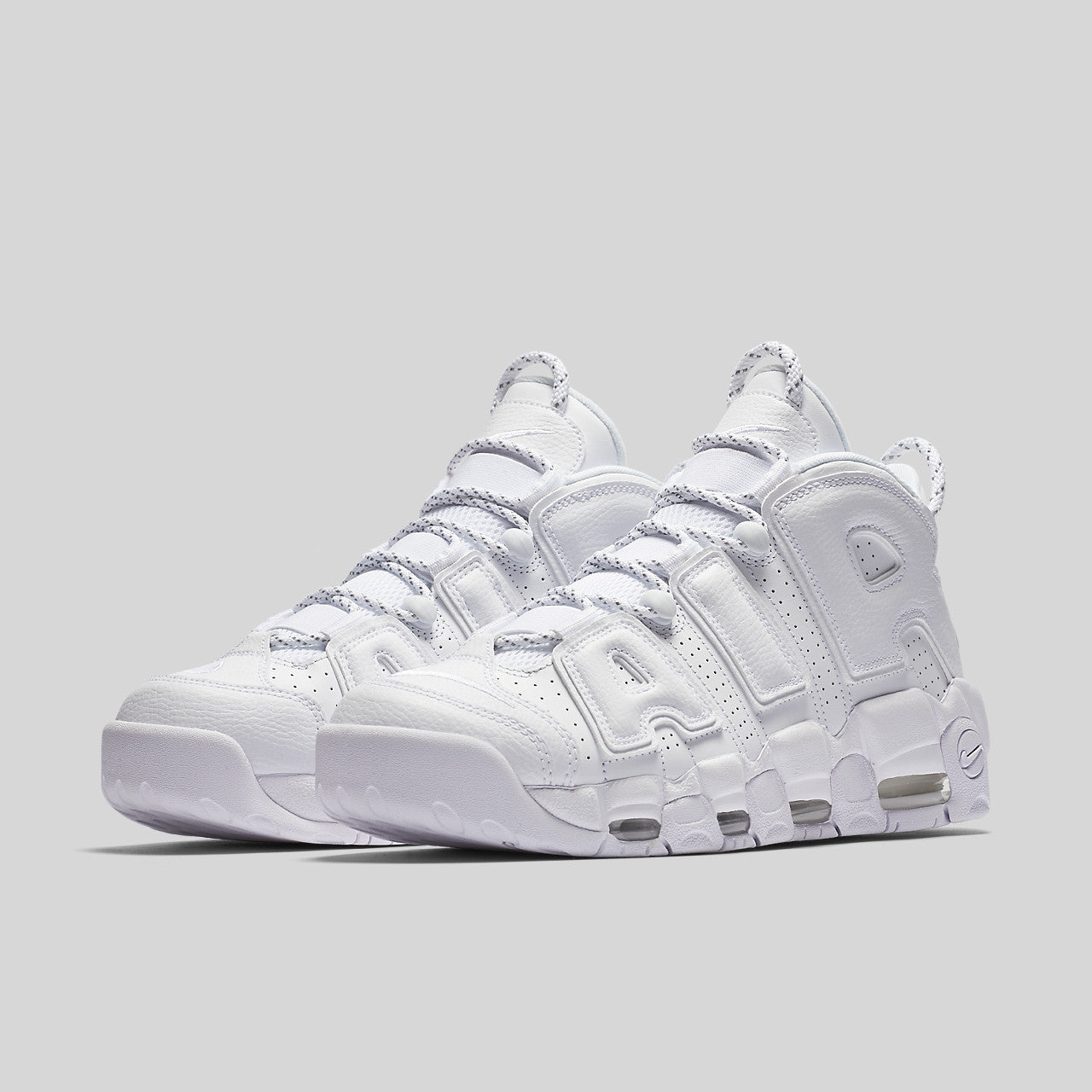 nike uptempo 96 triple white