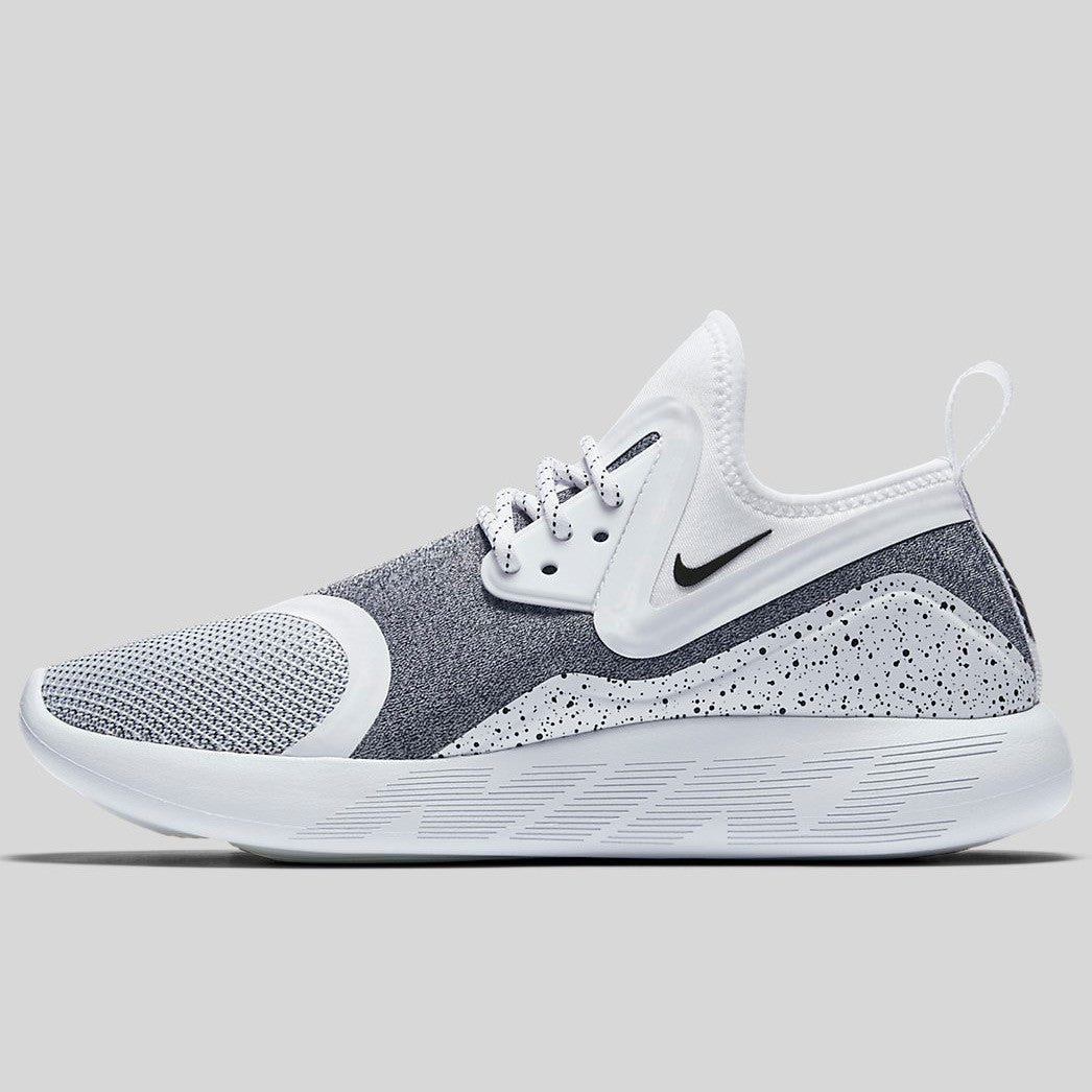 Nike Wmns Lunarcharge Essential White Black (923620-100) | KIX-FILES