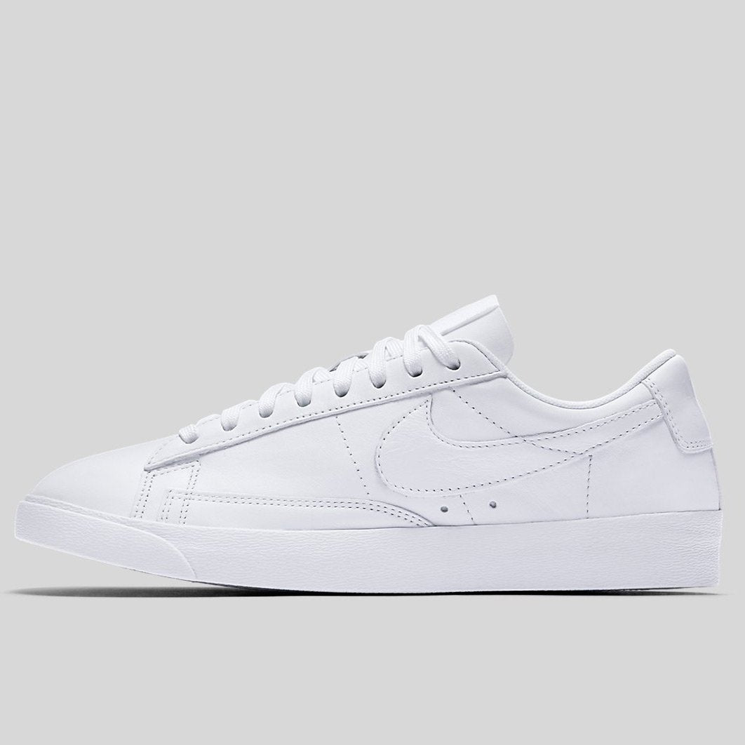 nike w blazer low