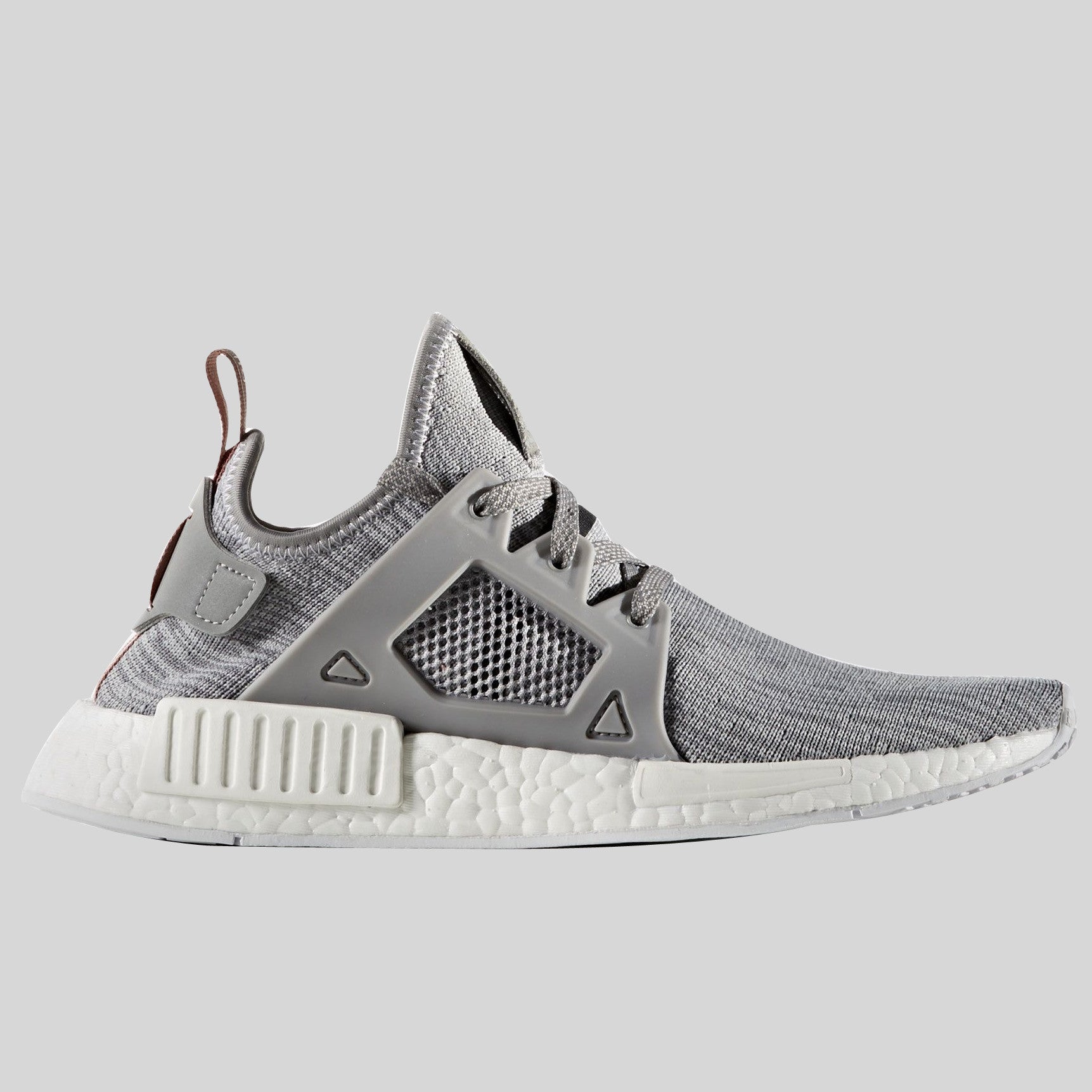 nmd xr1 w