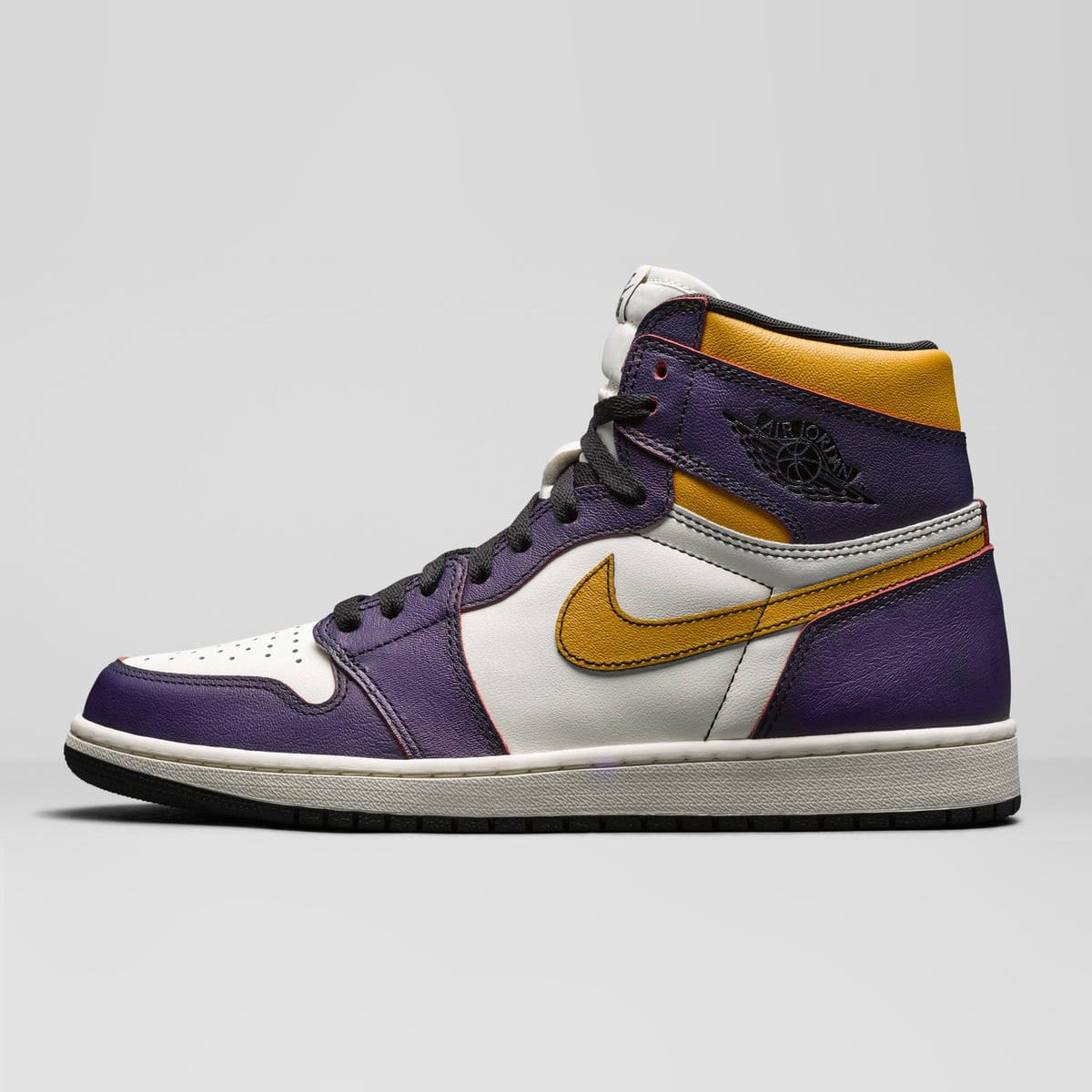 Nike SB AIR JORDAN 1 HIGH OG DEFIANT 