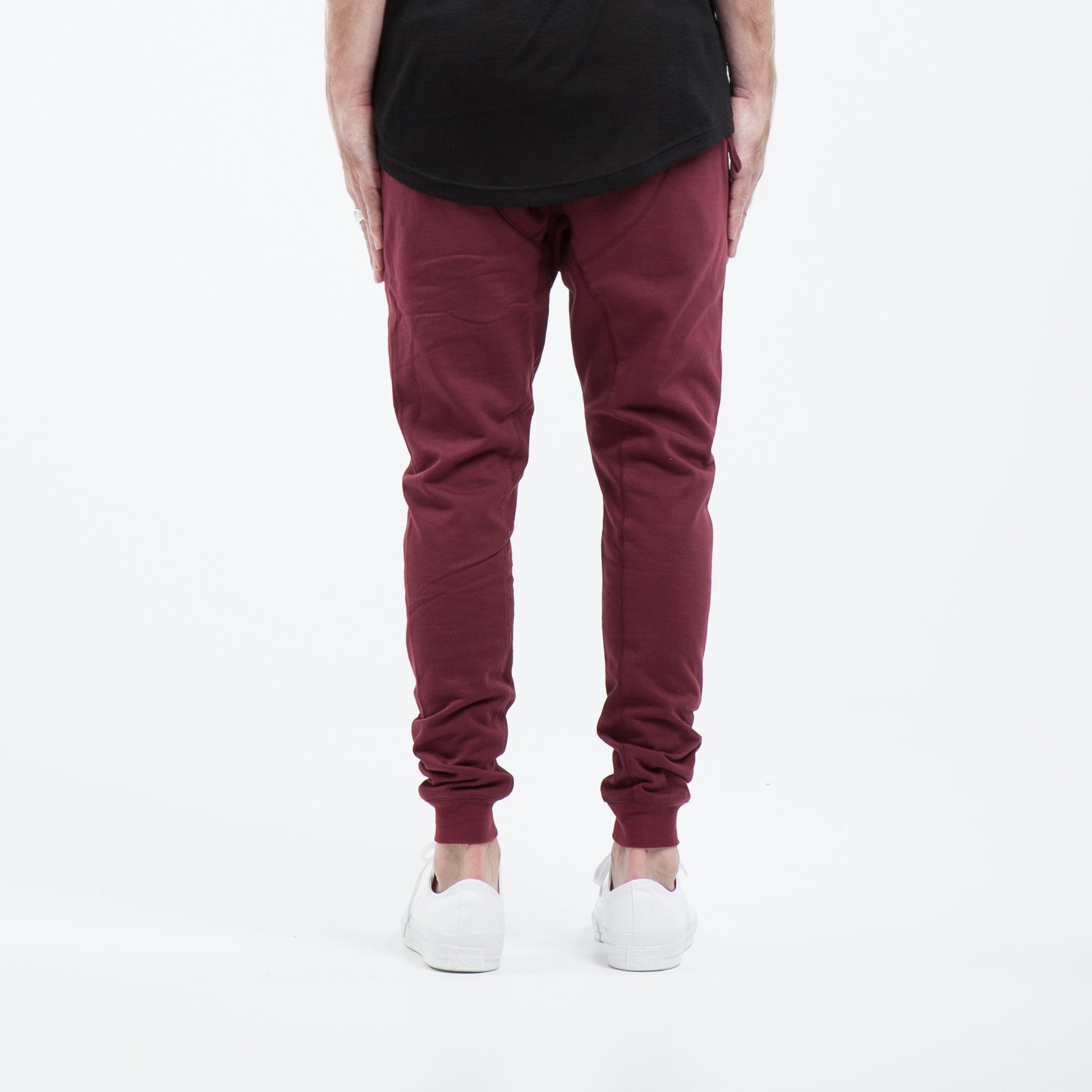 maroon jogger pants