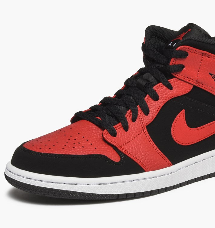 air 1 mid black gym red