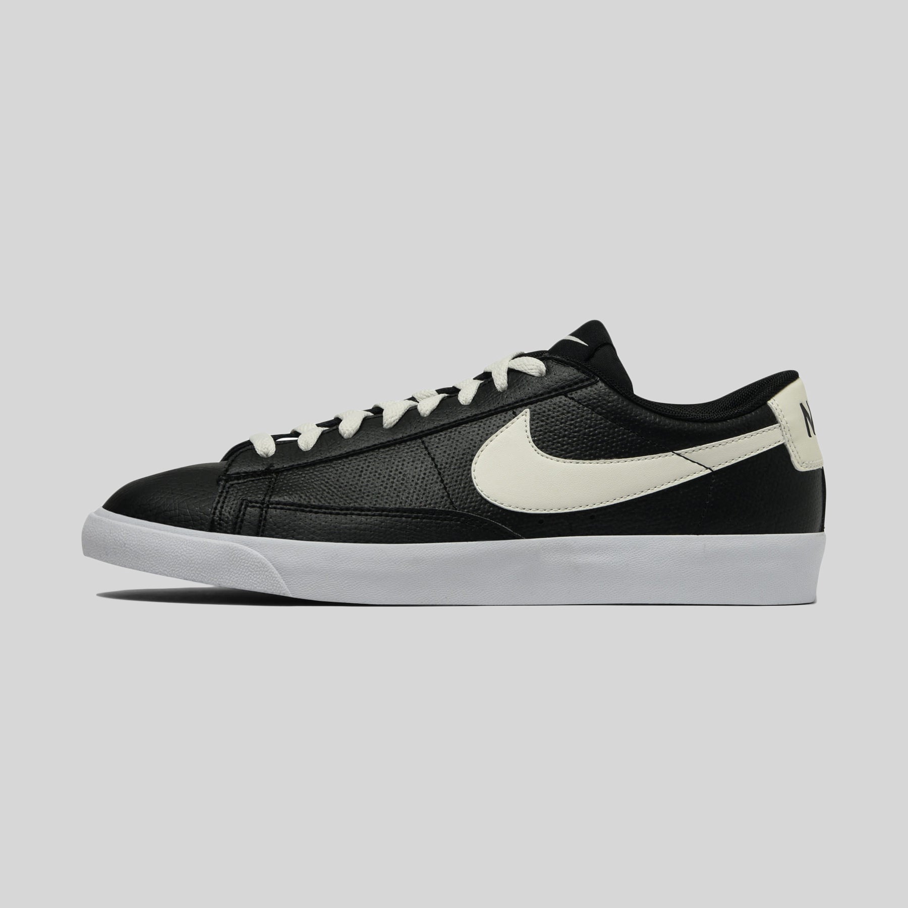 Nike BLAZER LOW LTHR (AJ9515-001) | KIX 