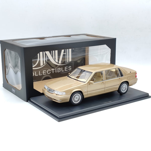 DNA Collectibles 1/18 Audi A3 RS3 8P Sportback 2011 DNA000103