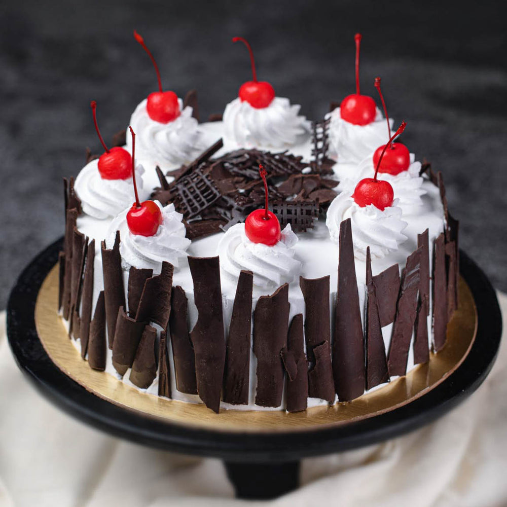 Premium Black Forest Cake – Hot Breads