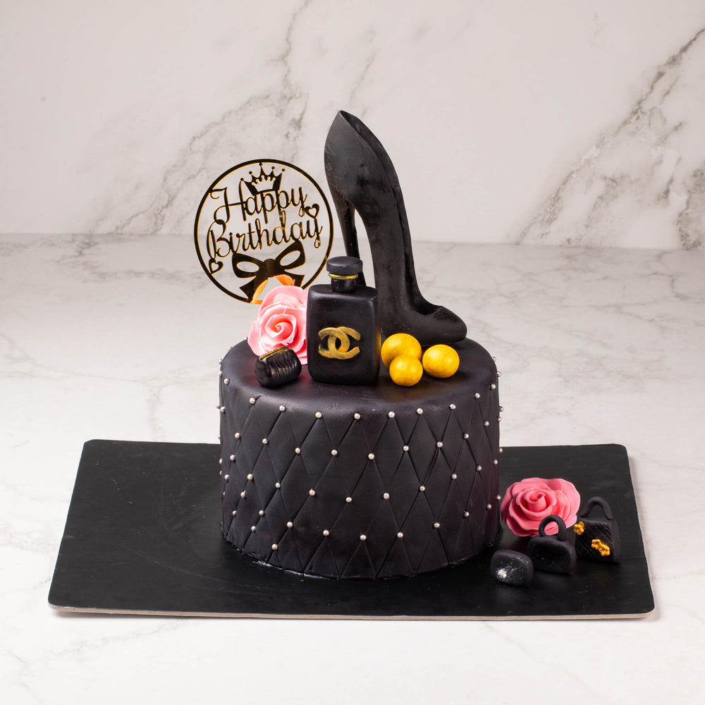 African Diva Cake | Queens birthday cake, Diva cakes, Beautiful birthday  cakes