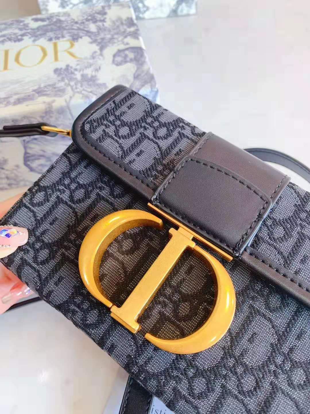 Wearwinds DIOR CD Fashion New More Embroidery Letter Leather Shopping Leisure Shoulder Bag Women